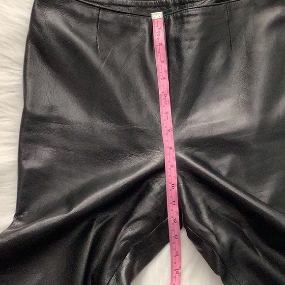 DANIER Luxe 💯% Leather Pants (size 8) - Picture 14 of 15